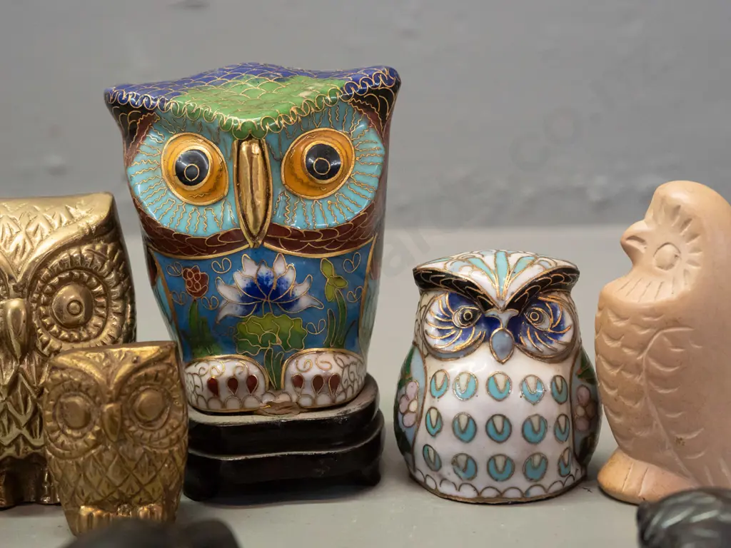 10 small owl figurines - 2 cloisonne, 3 brass, carved malachite, composite Capella Dartington, Irish Turf Craft, etc. Image 1++