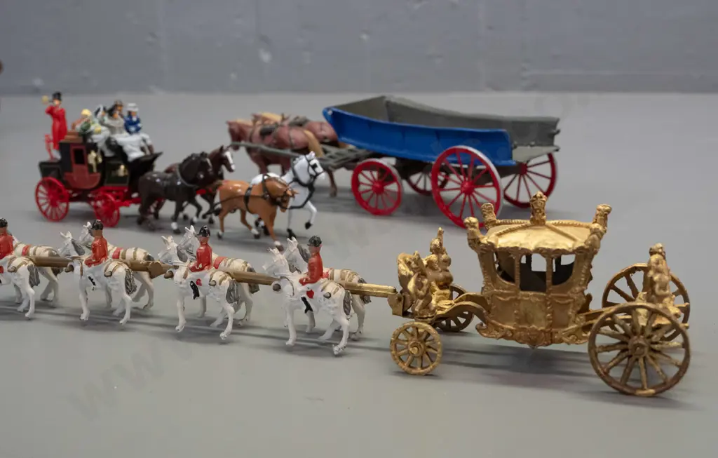 cast metal horse and carriage - Matchbox Models of Yesteryear passenger coach & horses, a Crescent royal jubilee Image 1++