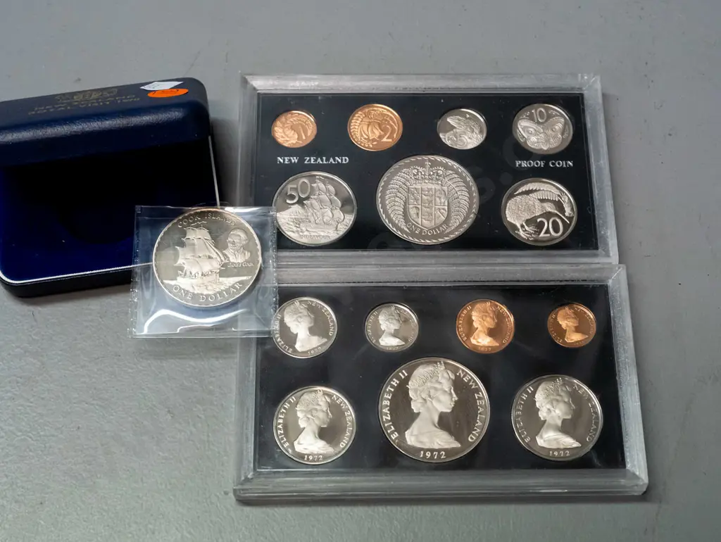 two plastic cased New Zealand 1972 proof coin sets and a NZ Royal Visit 1970 Cook Islands dollar Image 1++