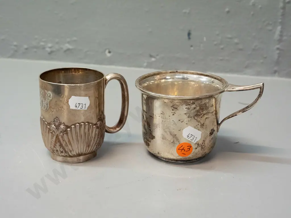 2 sterling silver monogrammed christening mugs, one with inscribed date 1920 - minor denting to both, taller is H-70 Image 1++