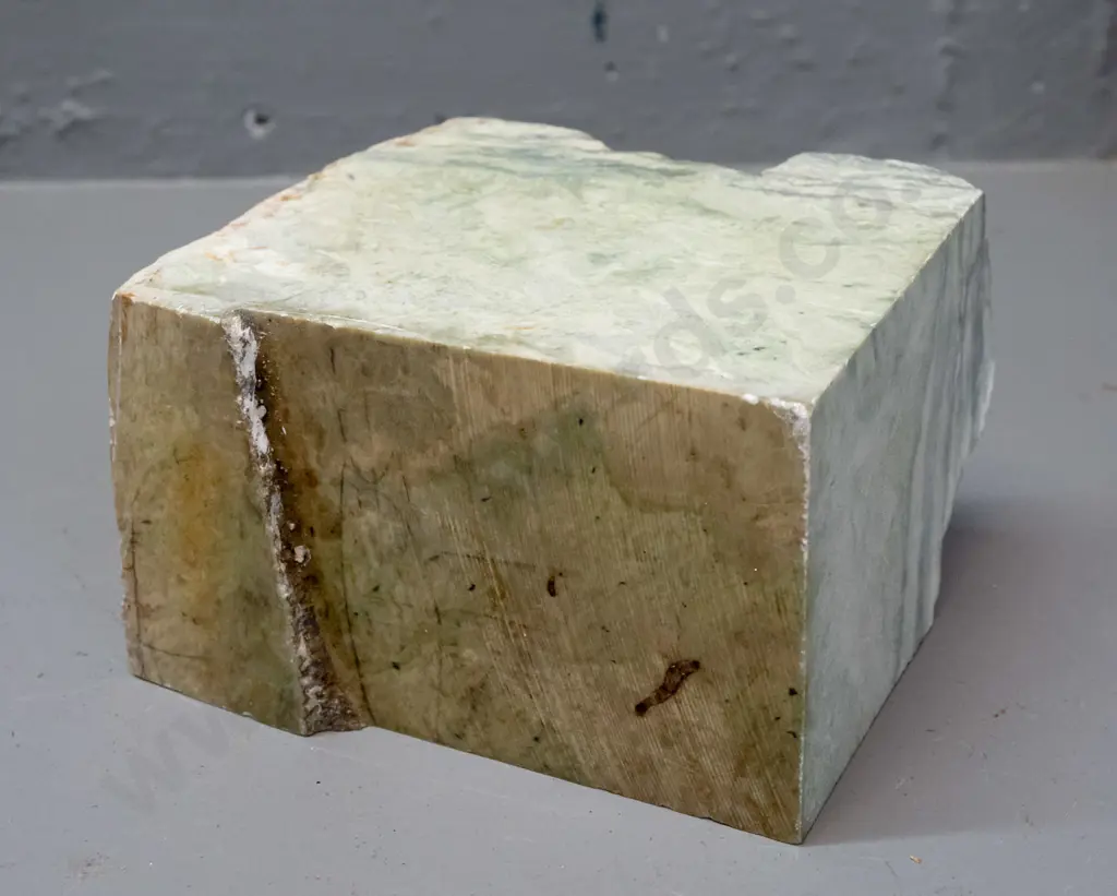 block of greenstone with 3 polished sides H-130 W-120 D-90 Image 1++