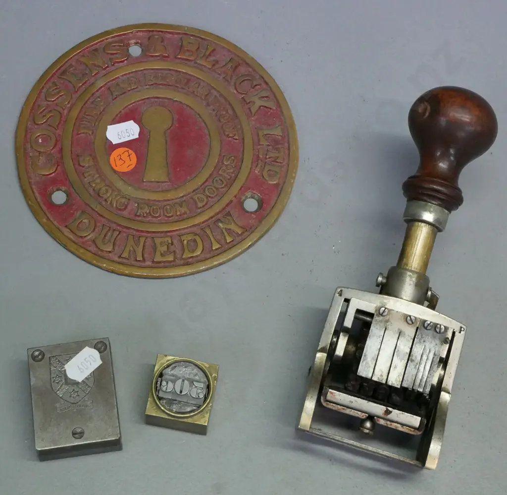 Vintage number stamp w/ turned hardwood handle, & associated items. Circular Brass and red painted plaque, Image 1++