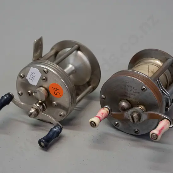 2 vintage fishing reels - Shakespeare No 1959 Model HG, made in Kalamazoo USA and a Swedish Record No 1550 Model C, both