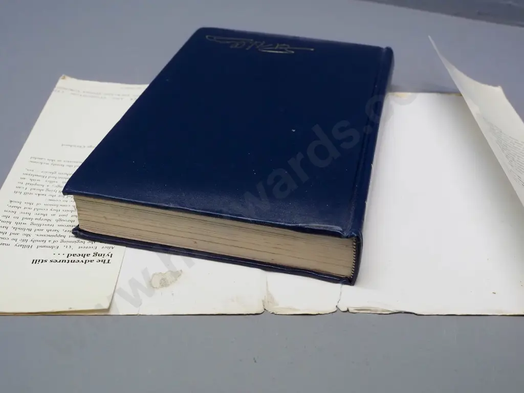 book signed by Edmund Hillary - autobiography "Nothing Venture, Nothing Win" - some marks, tears to just jacket, etc. Image 1++