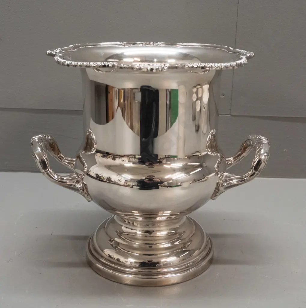 plated wine cooler / champagne bucket with handles, scalloped pattern rim H-240 Image 1++