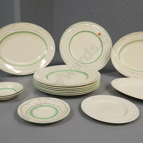 vintage Clarice Cliff part dinner set: 7 dinner plates, 3 small ashets, 3 large bowls, 2 small bowls, 2 saucers.