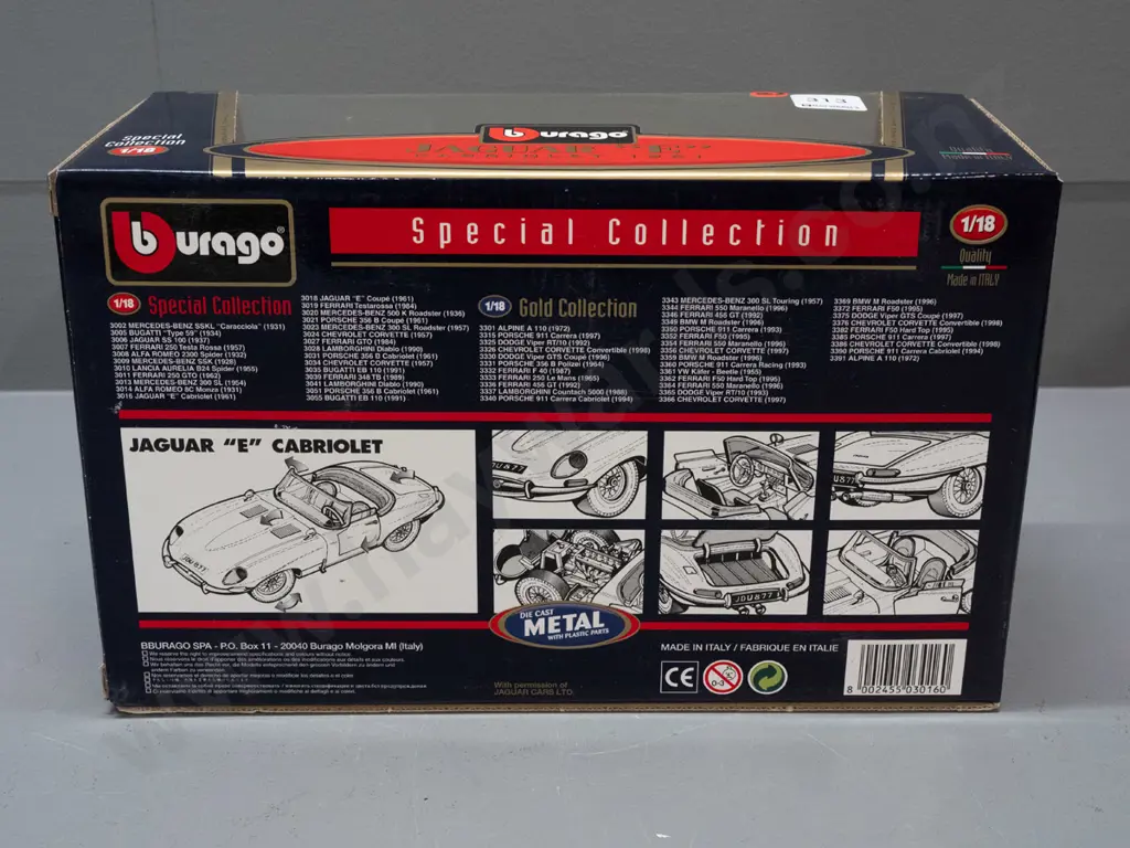Maisto 1:18 scale die-cast model Jaguar in original box - 1961 Jaguar E Image 1++