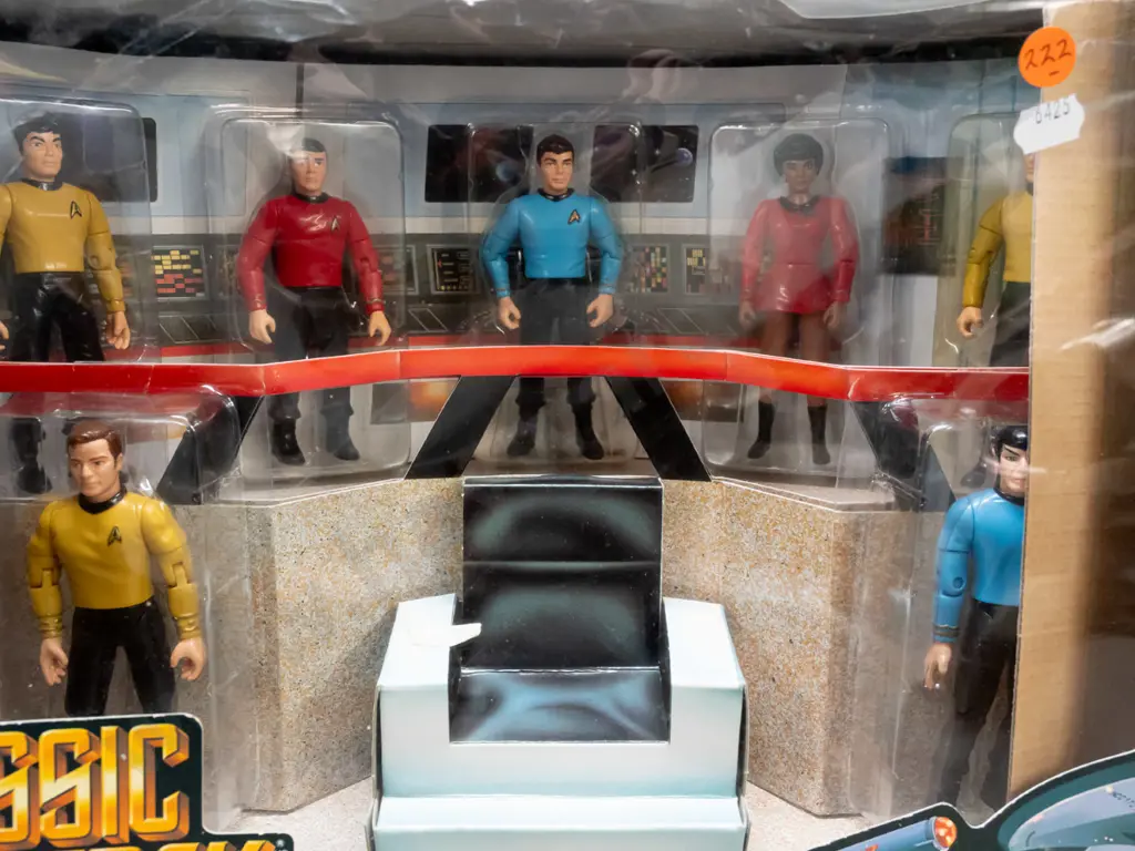 1993 Playmates Toys Classic Star Trek collector's figure set - some denting to box H-280 W-420 D-220 Image 1++