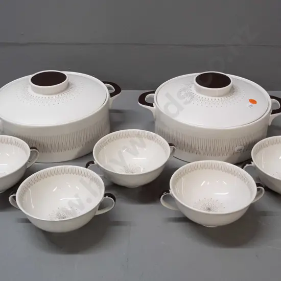 Royal Doulton Morning Star tableware - 2 lidded vegetable dishes - H-120 W-270 at handles - and 5 soup bowls