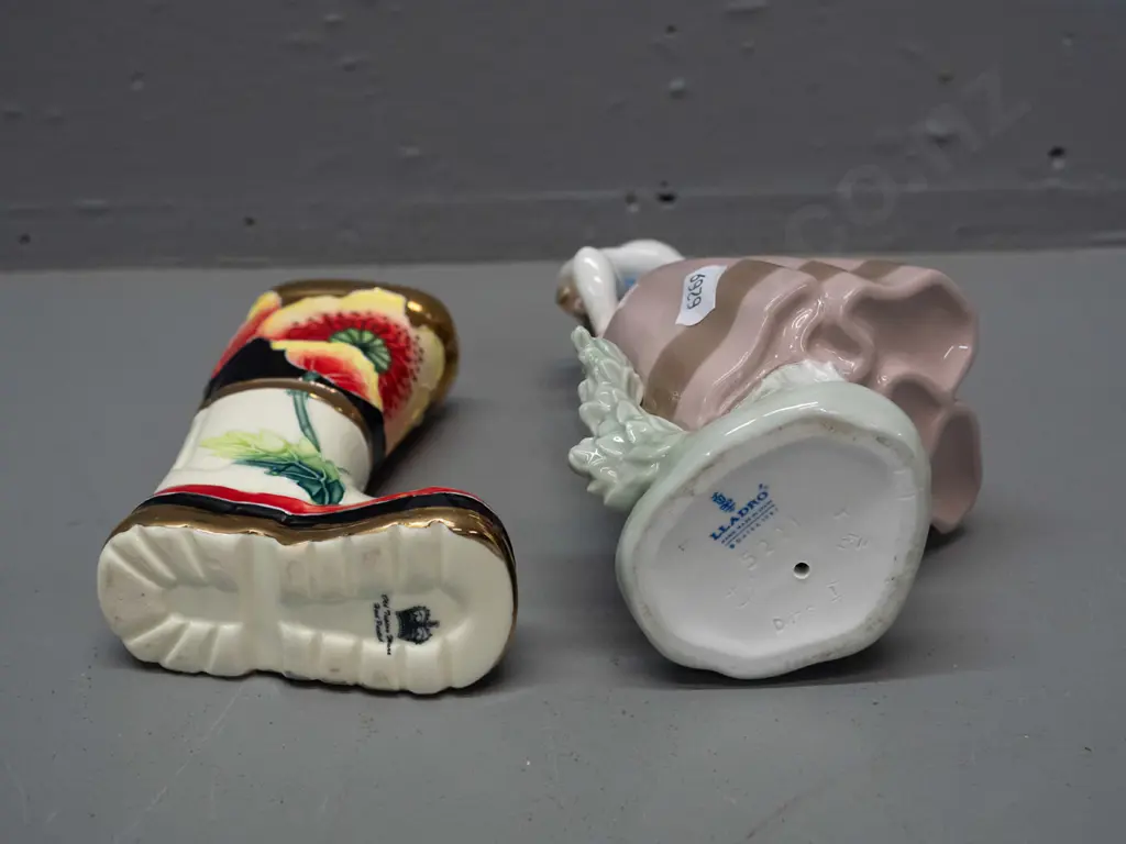 Lladro girl with flower basket figurine H-170 and a Tupton Ware hand painted tube-lined boot with poppies Image 1++