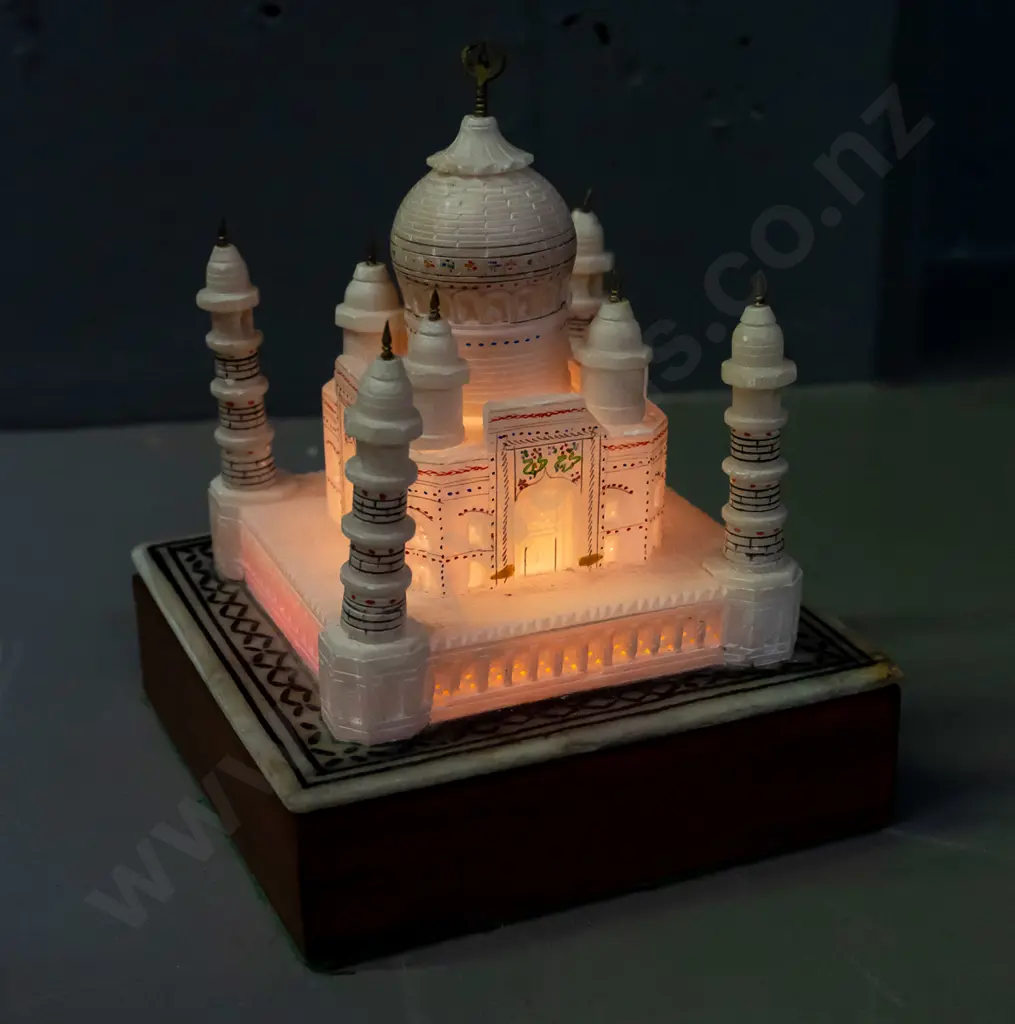 souvenir carved and pierced alabaster model of the Taj Mahal on marble and timber base, with lamp & battery. Small chip Image 1++