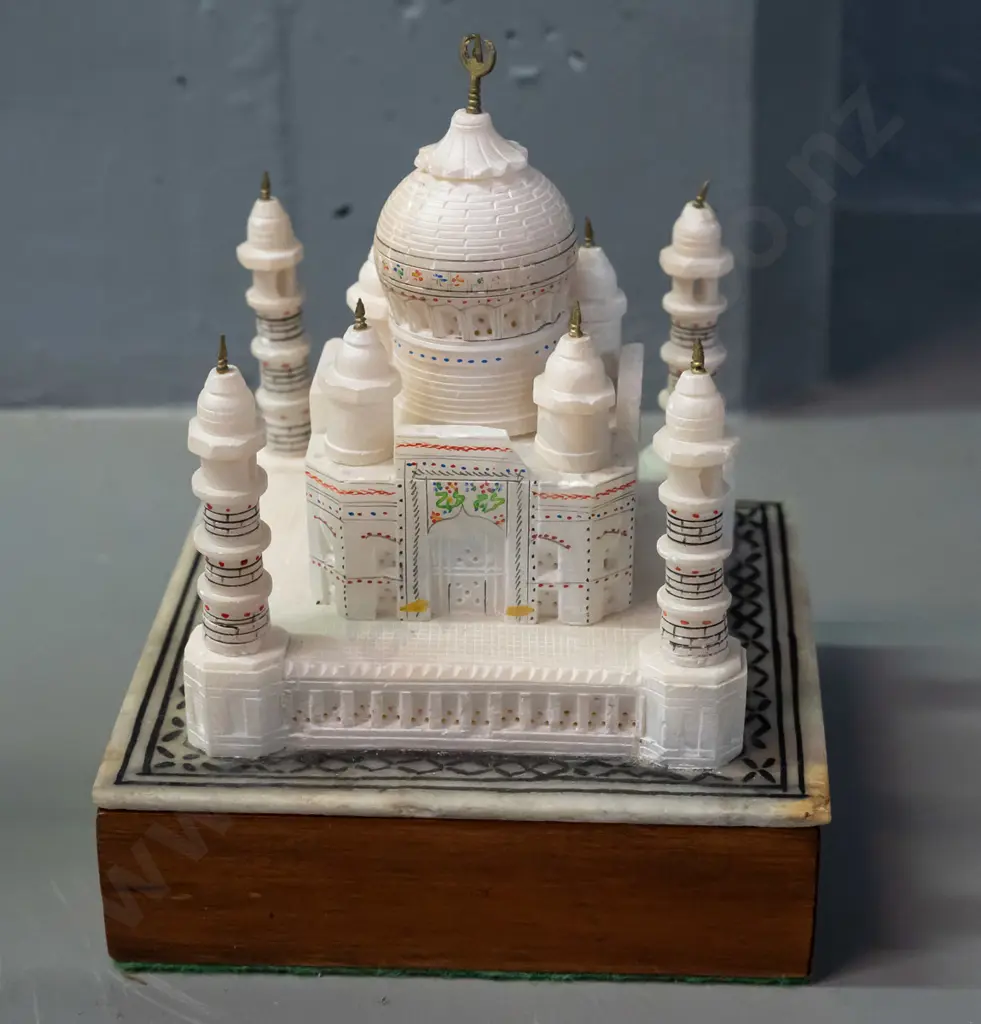 souvenir carved and pierced alabaster model of the Taj Mahal on marble and timber base, with lamp & battery. Small chip Image 1++