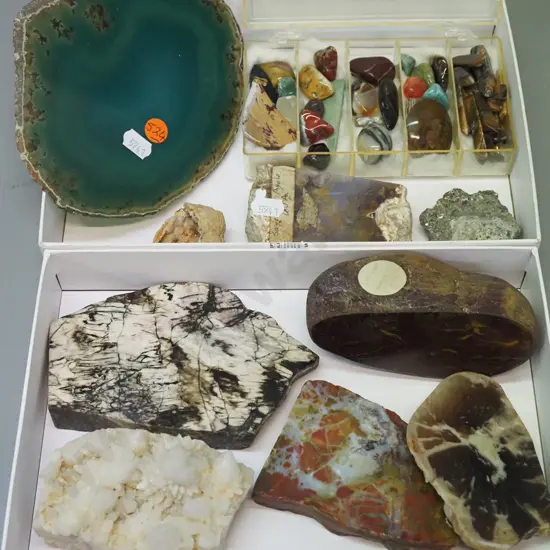 assorted stone and mineral samples - agates, polished stone pieces etc., larger green polished slice is 165x140