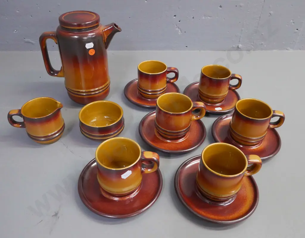 Retro TG Green Ltd England Oriel coffee set: coffee pot, milk & sugar, 6x mugs & saucers. Coffee pot H-215 W-180 Image 1++