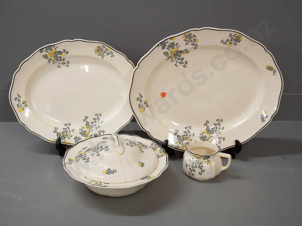 vintage Royal Doulton "Carnival" pattern tableware - 2 ashetts, lidded vegetable dish and small jug - minor scratching Image 1++