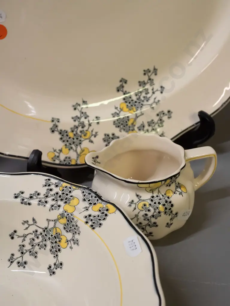 vintage Royal Doulton "Carnival" pattern tableware - 2 ashetts, lidded vegetable dish and small jug - minor scratching Image 1++