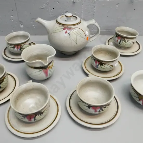 Neil Grant NZ Pottery tea set 6x cups & saucers. milk & sugar, teapot. Teapot H-170, handle-to-spout-250