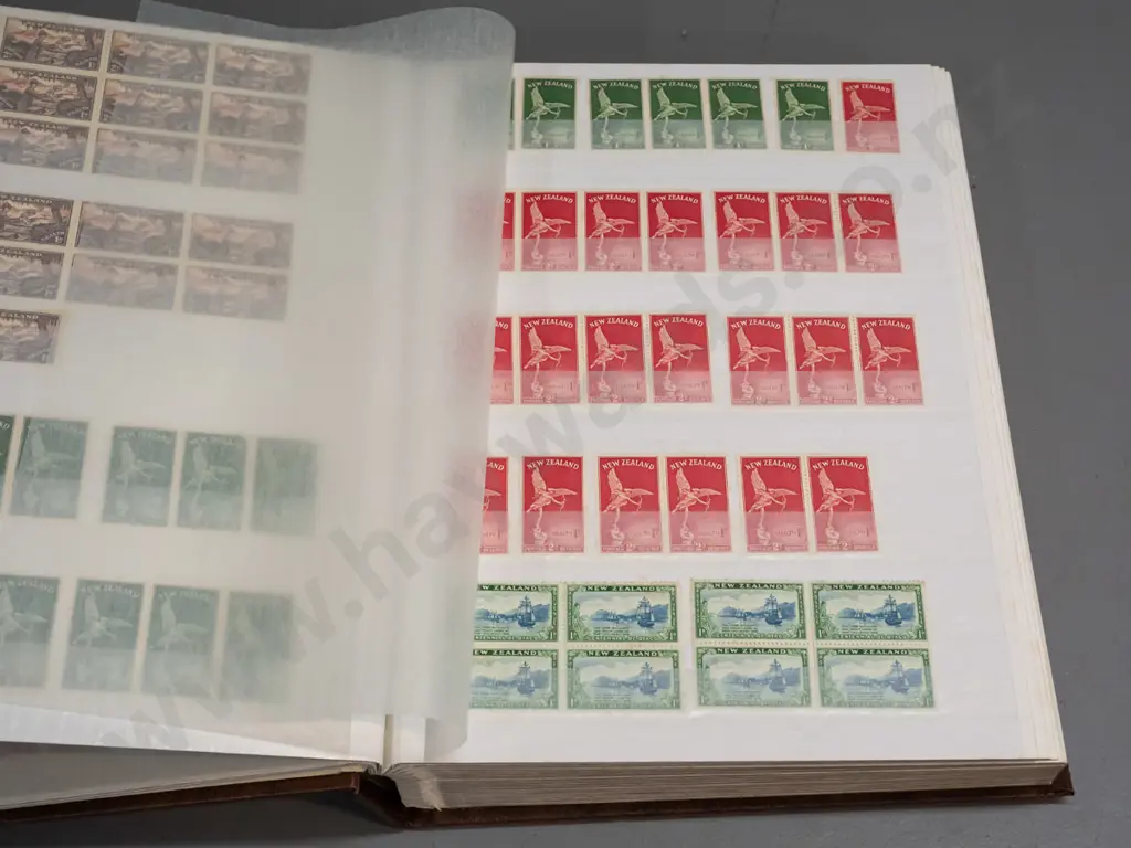 stamp album with vintage New Zealand contents - many multiples in very good condition - WWI era onwards Image 1++
