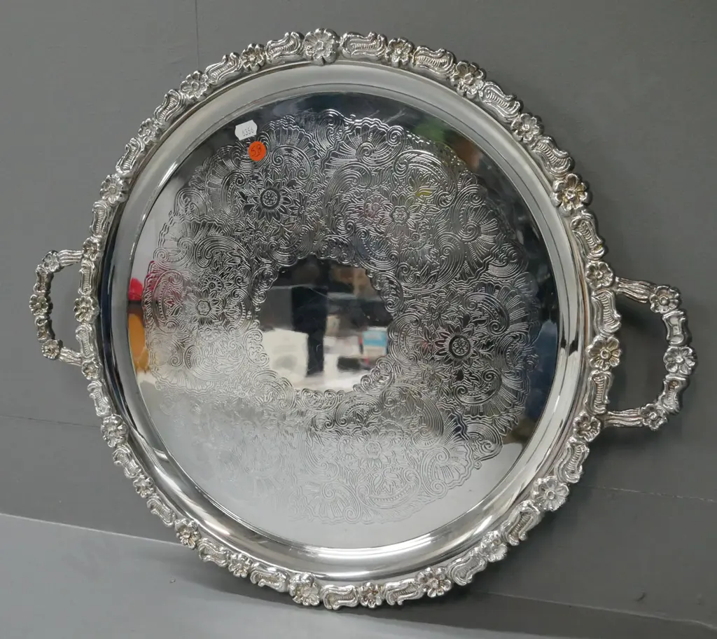 plated 3-footed Salver marked 'Coronet'. H-45 W-500 Image 1++