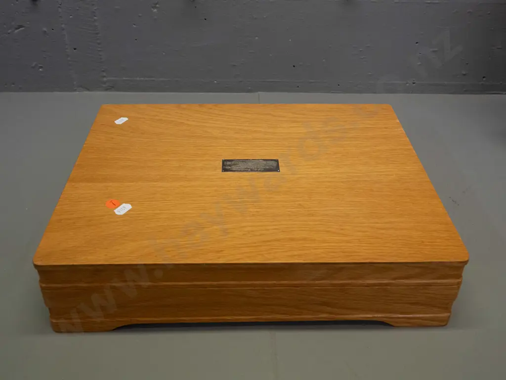 oak cased Rodd 6-place cutlery set - missing some carving items - with June 1970 presentation plaque on lid Image 1++