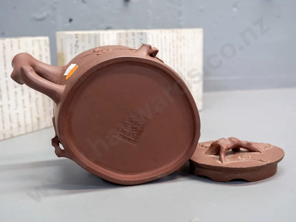2 Chinese Yixing clay tea pots with applied branch motif decoration and handles, one with fitted faceted box. Larger is Image 1++