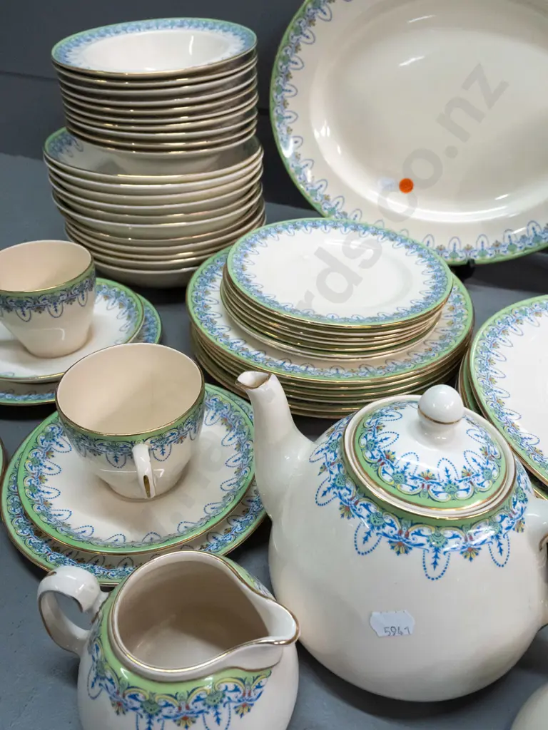 large assortment of vintage Royal Doulton Princess pattern tableware - varied quantities - oval ashetts, 6 dinners, Image 1++