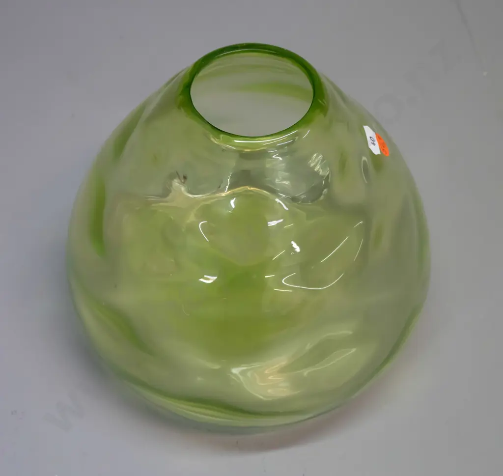 art glass vase - rippled bright green with squat shape H-210 D-200 at widest Image 1++