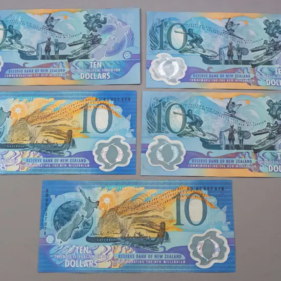 5 New Zealand Millennium edition 10 dollar notes - minor creasing