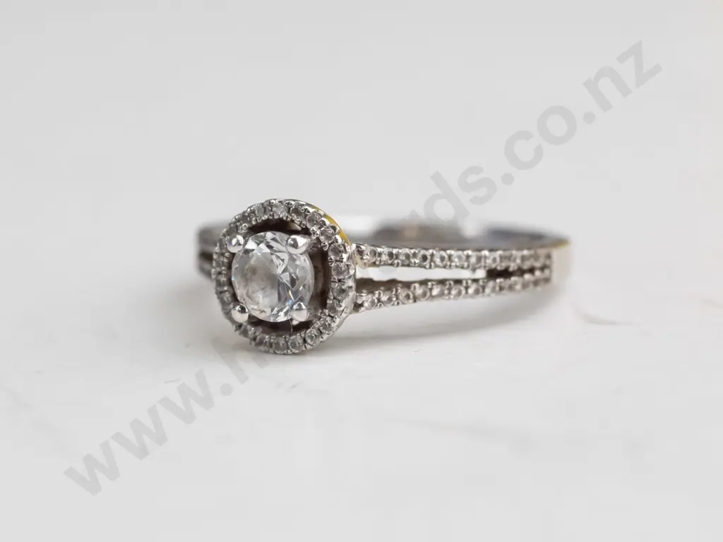 silver cz dress ring Image 1++