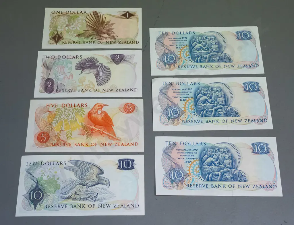 New Zealand bank notes - $1, 2, 5 and $10 and three 1990 $10 notes with Waitangi 150th anniversary heron mark Image 1++