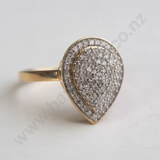 9ct gold 2 tier multi diamond cluster ring 2.9gms
