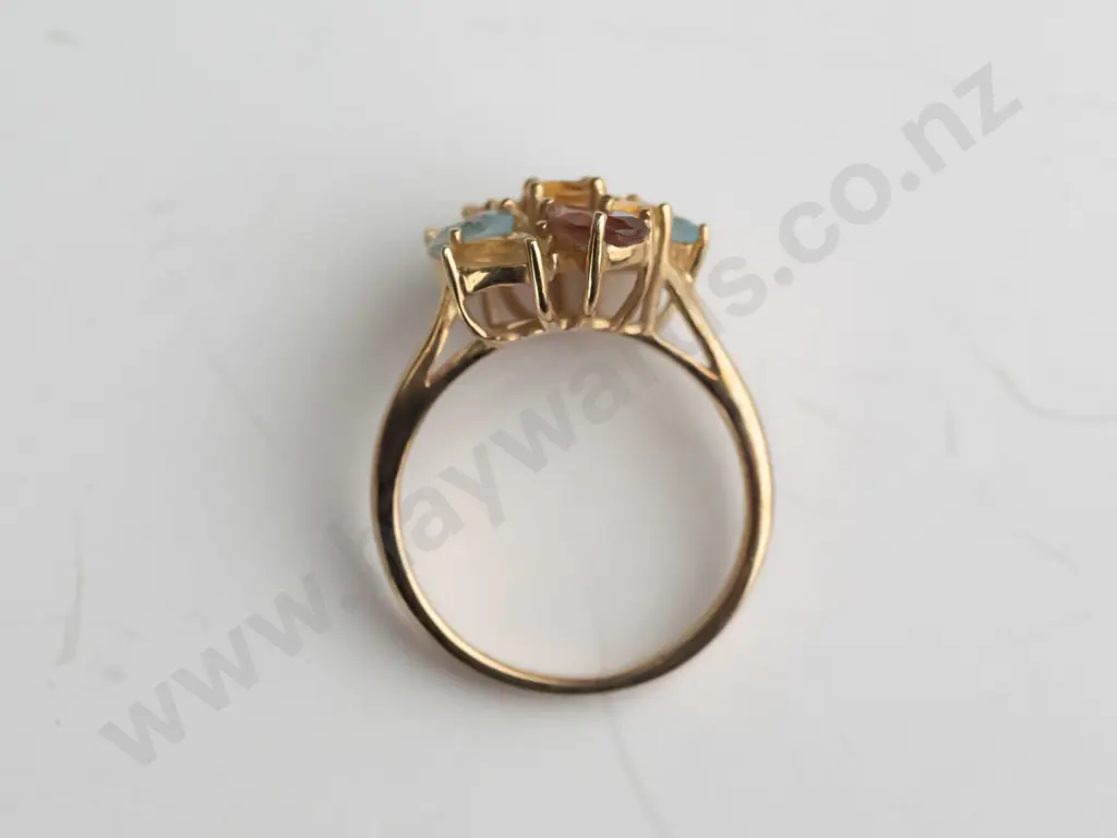 9ct gold multi stone coloured cluster ring 4.0gms Image 1++