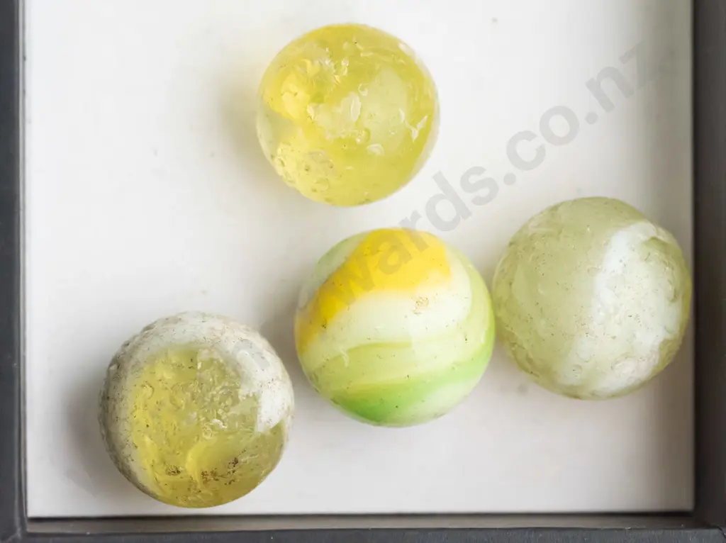 4 uranium marbles Image 1++