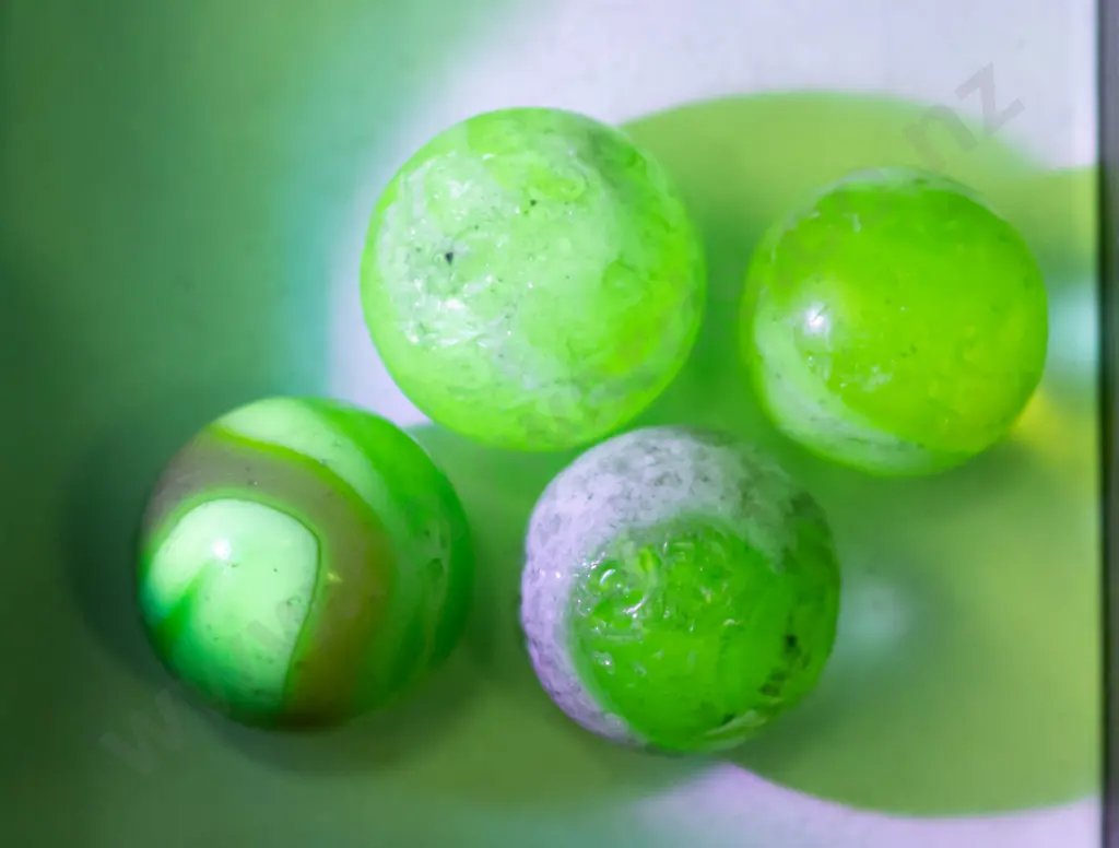 4 uranium marbles Image 1++
