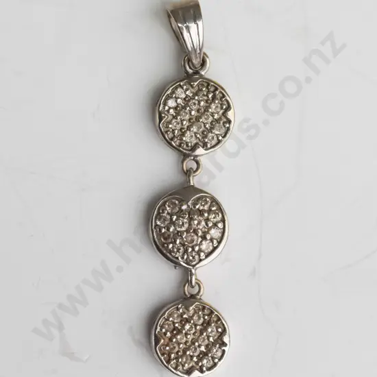 18ct 3 drop set with diamonds 2.6gms  - no chain