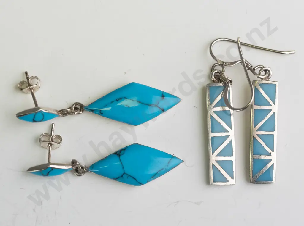 2 pairs of silver turquoise earrings both stamped 925 Image 1++
