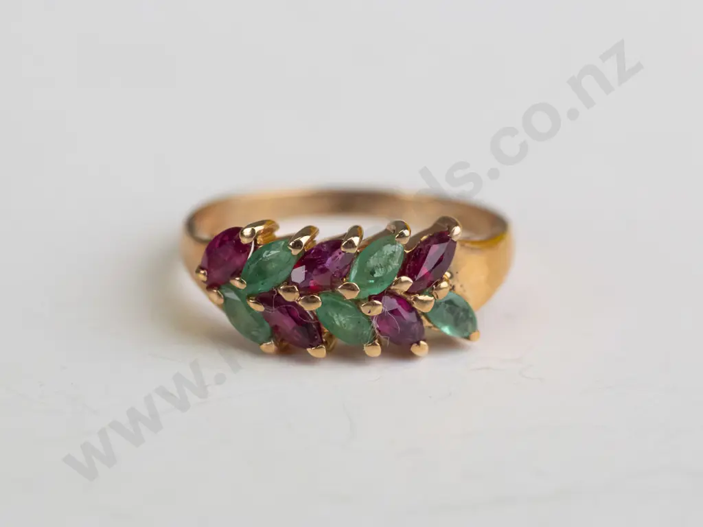 9ct emerald & ruby marquis ring 2.7gms Image 1++