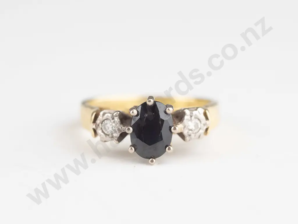 18ct English hallmarked 3 stone sapphire & diamond ring 4.6 grams Image 1++
