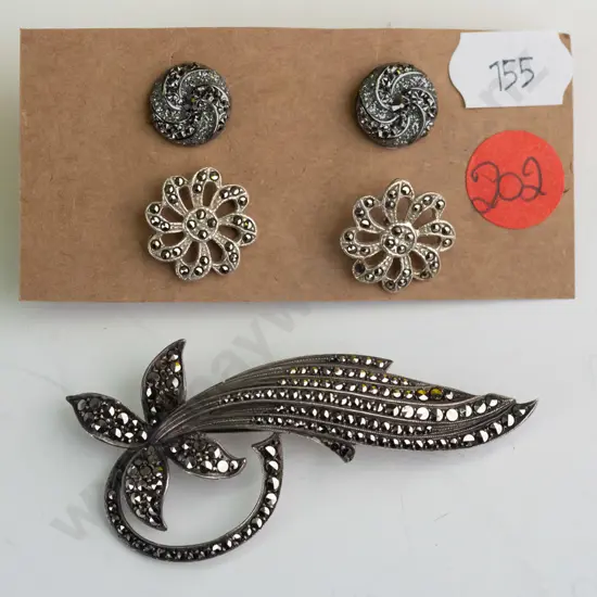 2 pairs of marcasite earrings & marcasite brooch