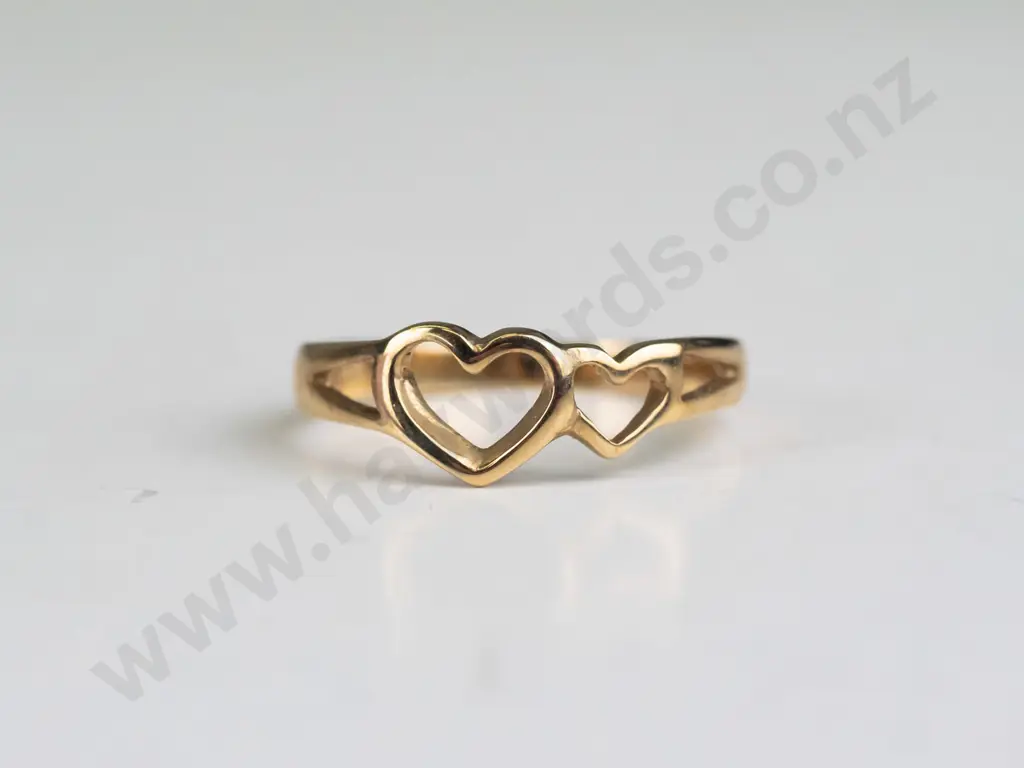 10kt gold heart ring Image 1++