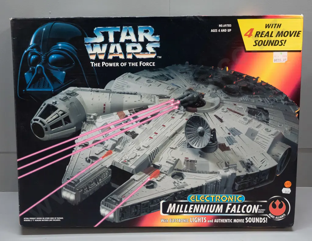 1995 Kenner / Tonka / Hasbro Star Wars Power of the Force Millennium Falcon model kit with electronic lights and sounds Image 1++