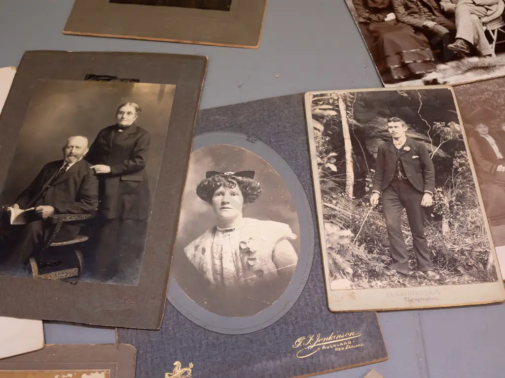 large assortment of vintage portrait photos and cartes de visite, most NZ, many Dunedin and south island - large group Image 1++