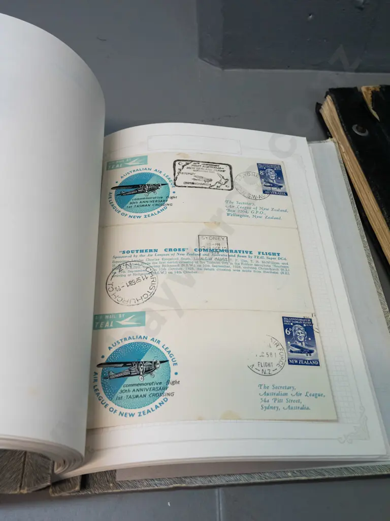 2 stamp albums with NZ contents - 1872 to 1960s, some removed / empty hinges Image 1++