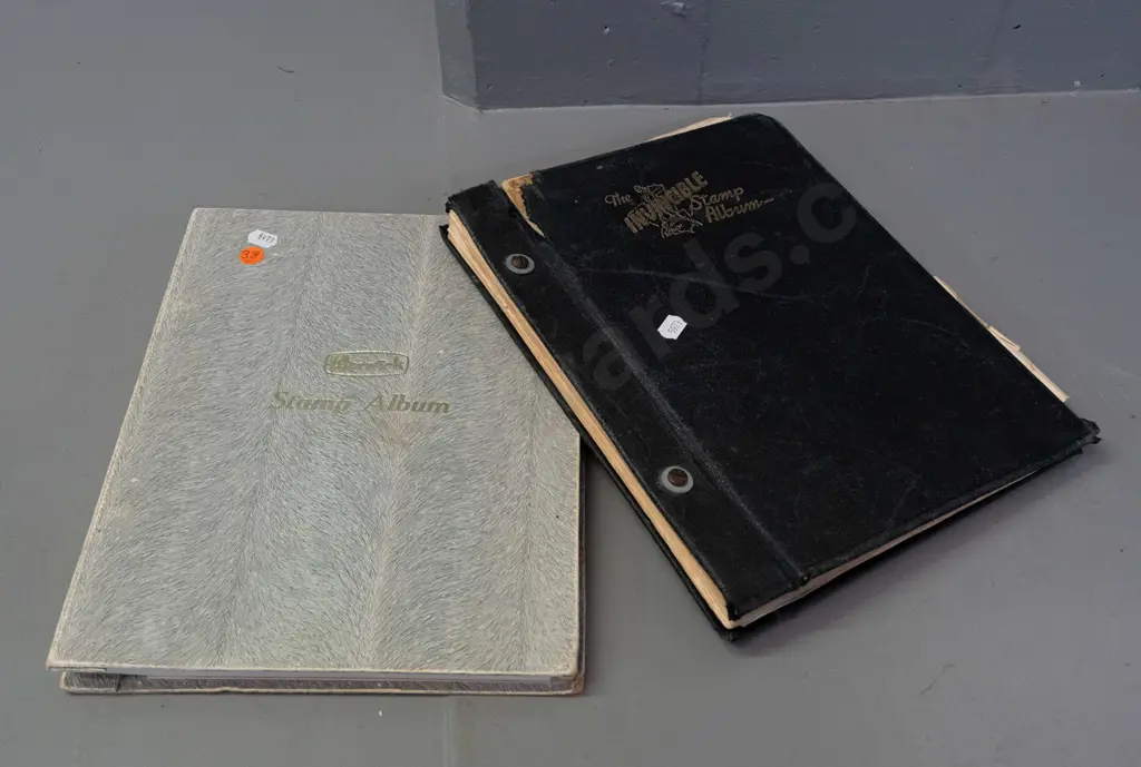 2 stamp albums with NZ contents - 1872 to 1960s, some removed / empty hinges Image 1++