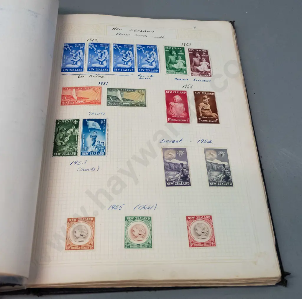 2 stamp albums with NZ contents - 1872 to 1960s, some removed / empty hinges Image 1++