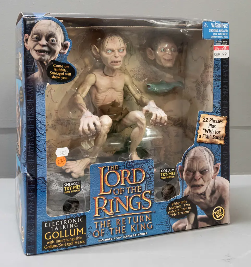 Marvel 2003 Lord of the Rings Return of the King electronic talking Gollum figure with interchangeable heads, battery Image 1++