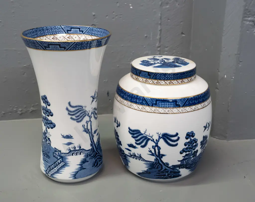 2 pieces of Royal Doulton Booth's Real Old Willow gilt, blue & white - lidded canister with tape residue on lid and a Image 1++