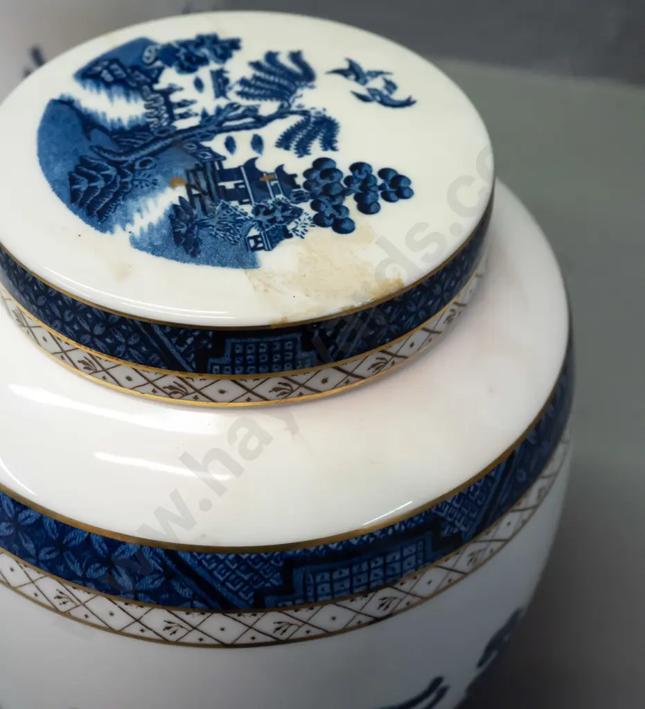 2 pieces of Royal Doulton Booth's Real Old Willow gilt, blue & white - lidded canister with tape residue on lid and a Image 1++