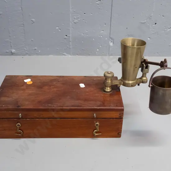 vintage Oertling mahogany cased chondrometer / grain scale with brass fittings - corrosion to pivot arm, paper label