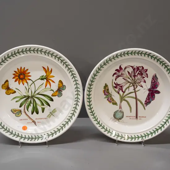 2x Portmeirion plates, 'The Botanic Garden' pattern. W-270